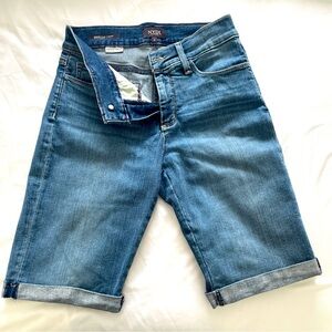 NYDJ Los Angeles Briella Shorts Size 2 Gold Coast color rolled cuff